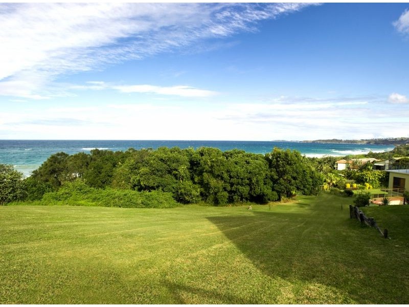 12 Elouera Drive, Sapphire Beach NSW 2450