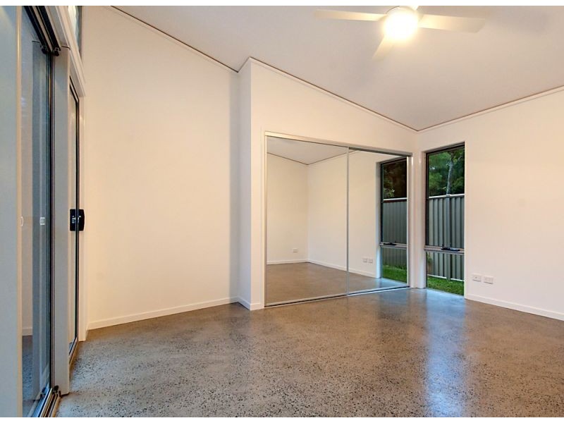 2/16 Boondoon Crescent, Ocean Shores NSW 2483