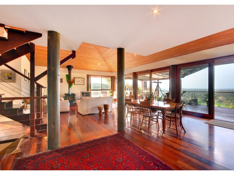 42 Tongarra Drive, Ocean Shores NSW 2483