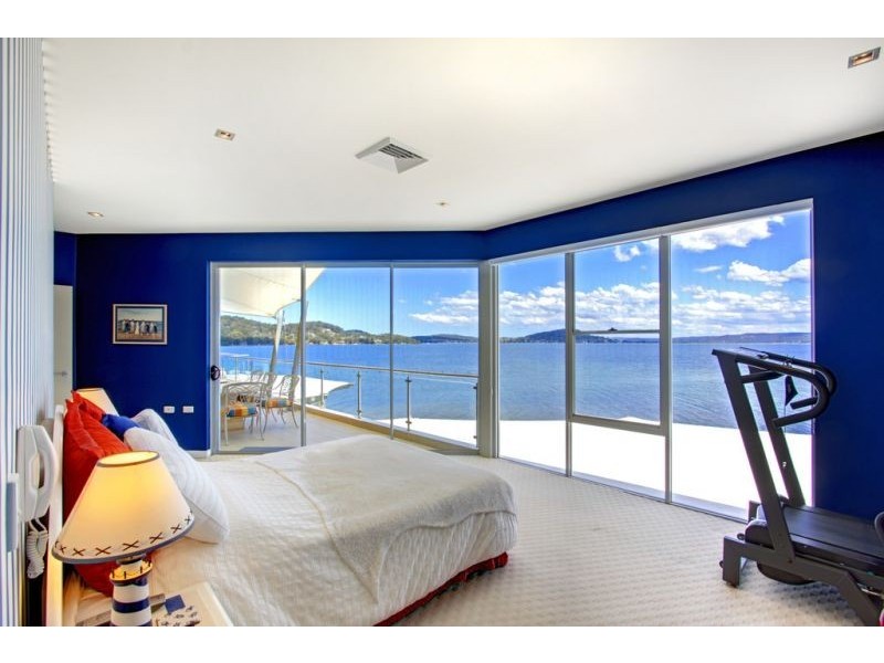 East Gosford NSW 2250