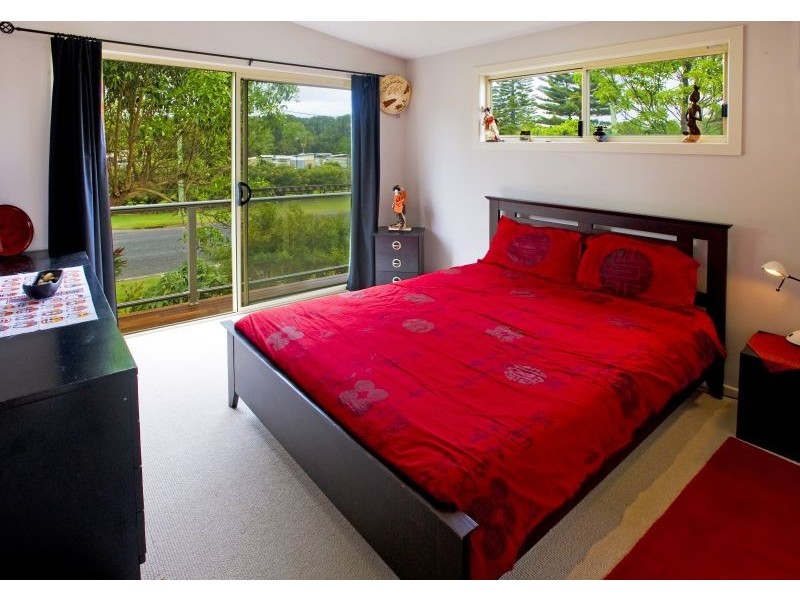 19 Beach Parade, Mylestom NSW 2454