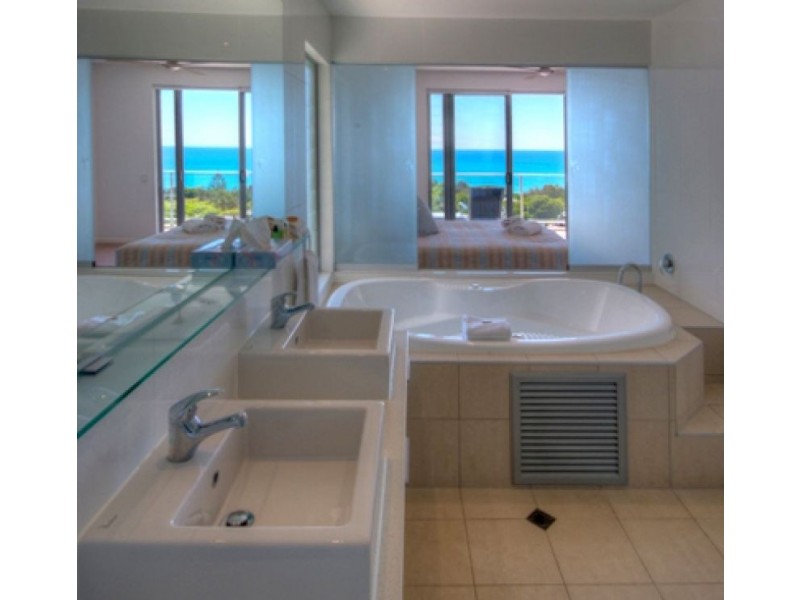 Unit 8/3 Ocean View Parade, Rainbow Beach QLD 4581