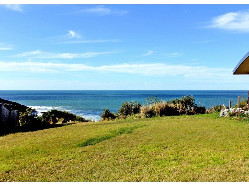 3 Seabreeze Place, Scotts Head NSW 2447