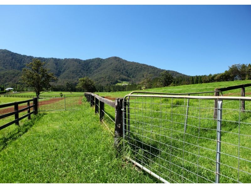 279 Crossmaglen Road, Bonville NSW 2441