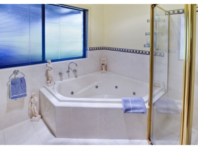 22 Tamarind Drive, Dorrigo NSW 2453