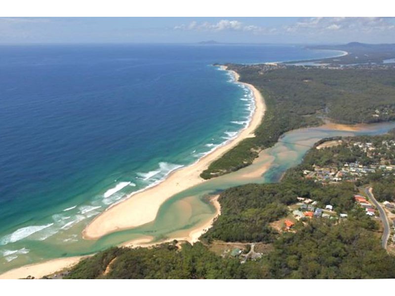 15 Dolphin Place, Valla Beach NSW 2448