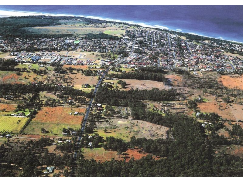 988 Old Bar Road, Old Bar NSW 2430