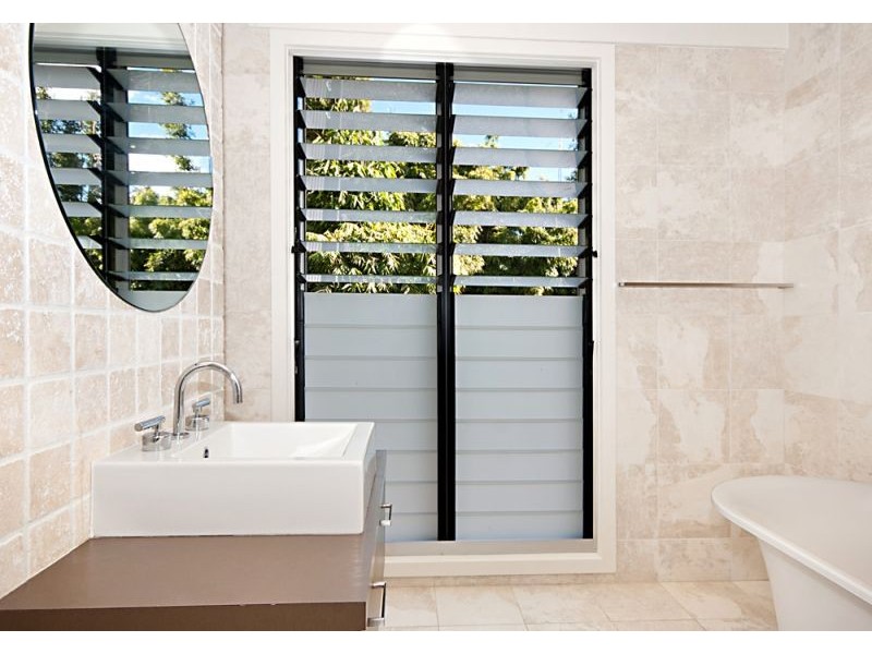 14 Magnolia Place, Ewingsdale NSW 2481