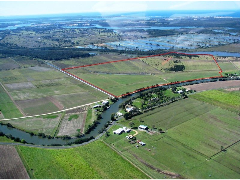 716 North Bank Road, Palmers Island NSW 2463