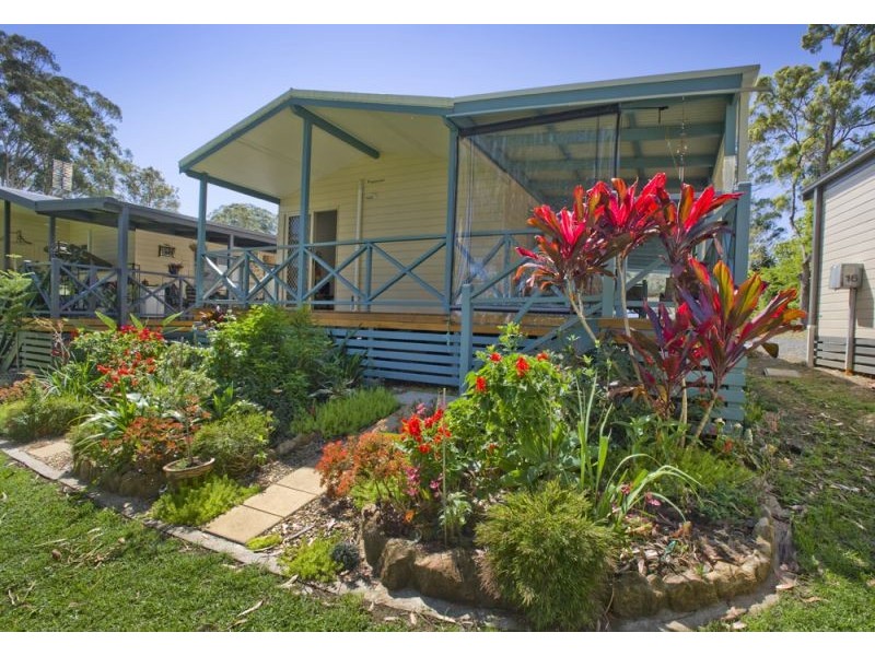 18/257 Pine Creek Way, Bonville NSW 2441