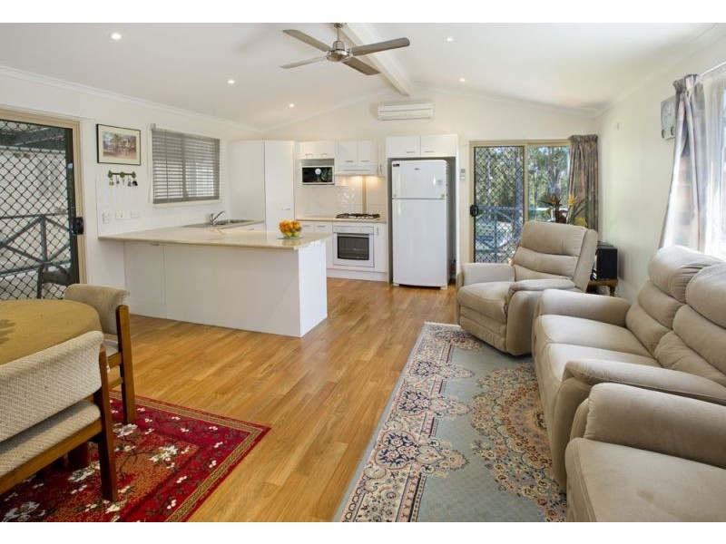 18/257 Pine Creek Way, Bonville NSW 2441