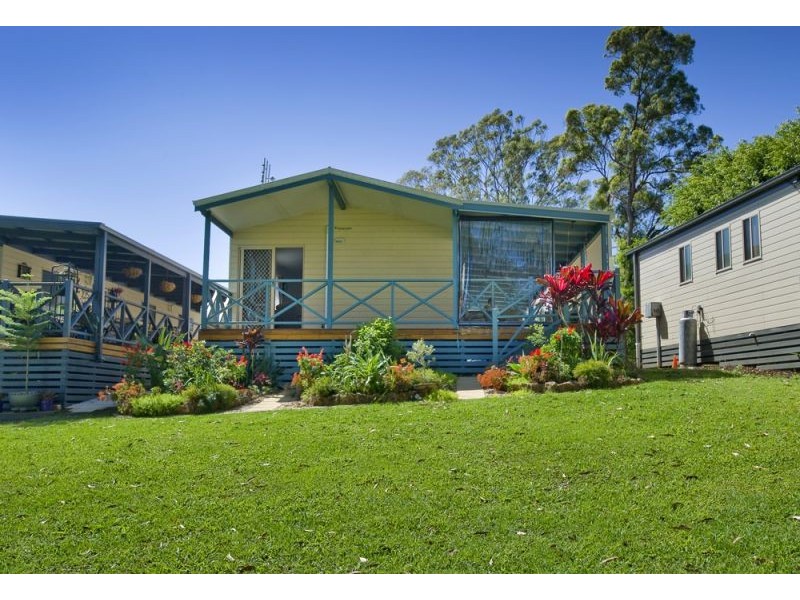 18/257 Pine Creek Way, Bonville NSW 2441