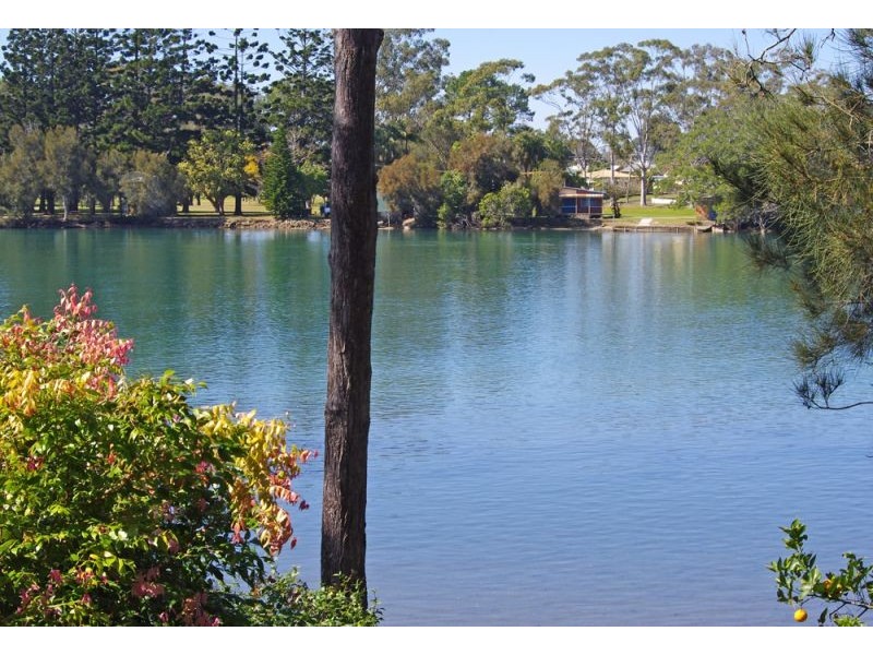 12 Vernon Crescent, Urunga NSW 2455