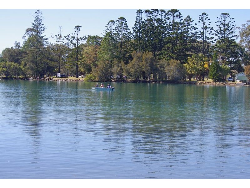 12 Vernon Crescent, Urunga NSW 2455