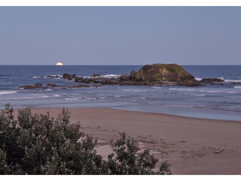 13 Hearnes Lake Road, Woolgoolga NSW 2456