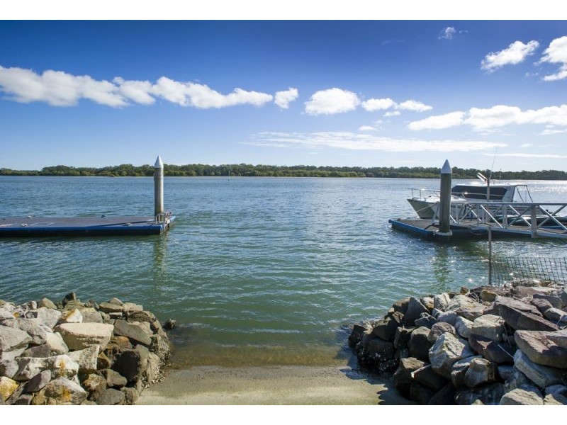 54 Palm Terrace, Yamba NSW 2464