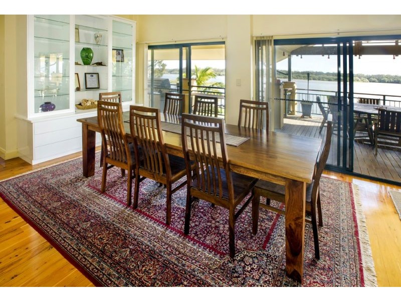 54 Palm Terrace, Yamba NSW 2464