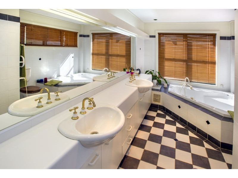 54 Palm Terrace, Yamba NSW 2464