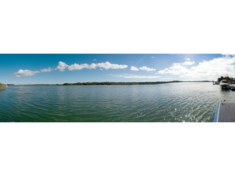 54 Palm Terrace, Yamba NSW 2464