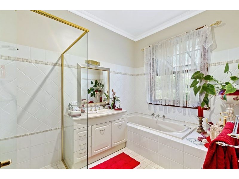 25 Ravensdale Road, Yarramalong NSW 2259