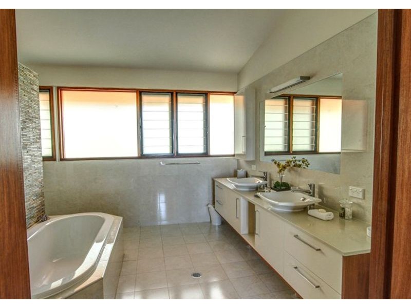 423 Ruffles Road, Willow Vale QLD 4209