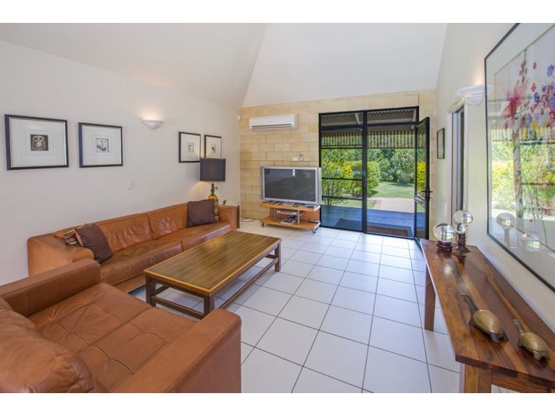 41 Bakker Drive, Bonville NSW 2441