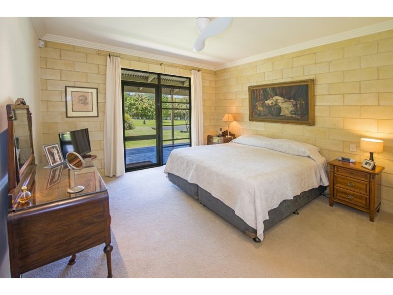 41 Bakker Drive, Bonville NSW 2441