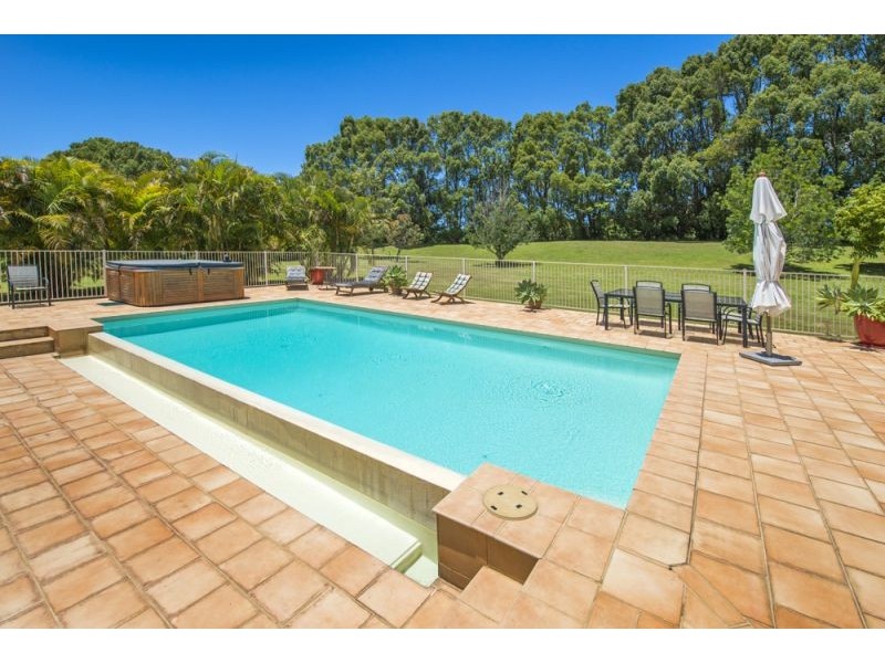 41 Bakker Drive, Bonville NSW 2441