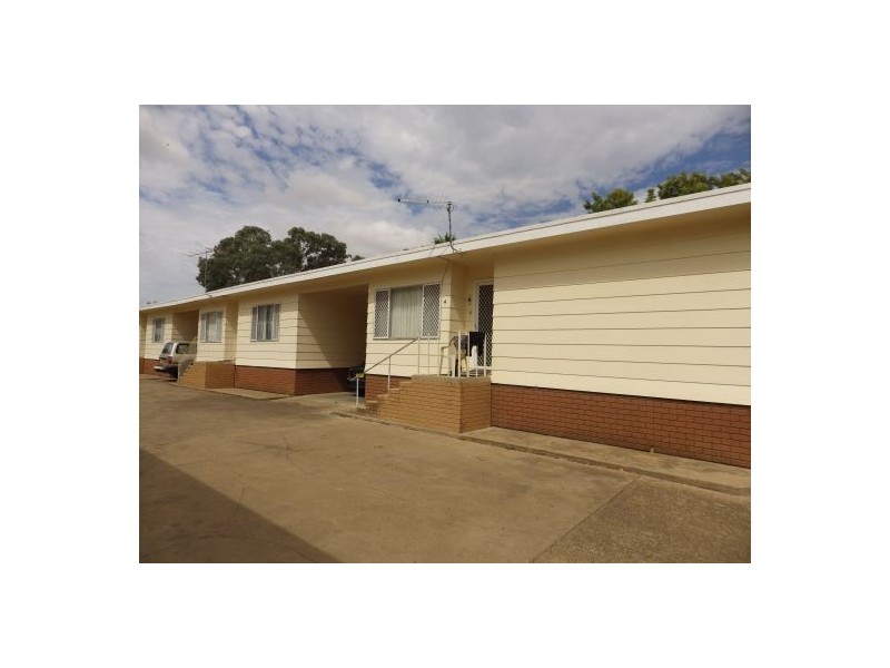 24 Drummond Street, Moree NSW 2400