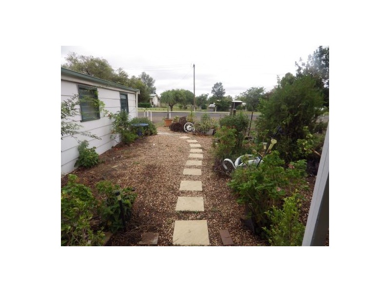 80 Paramellowa Street, Pallamallawa NSW 2399