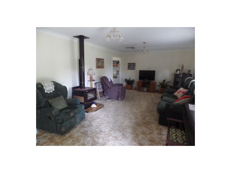 4 Myall Place, Moree NSW 2400