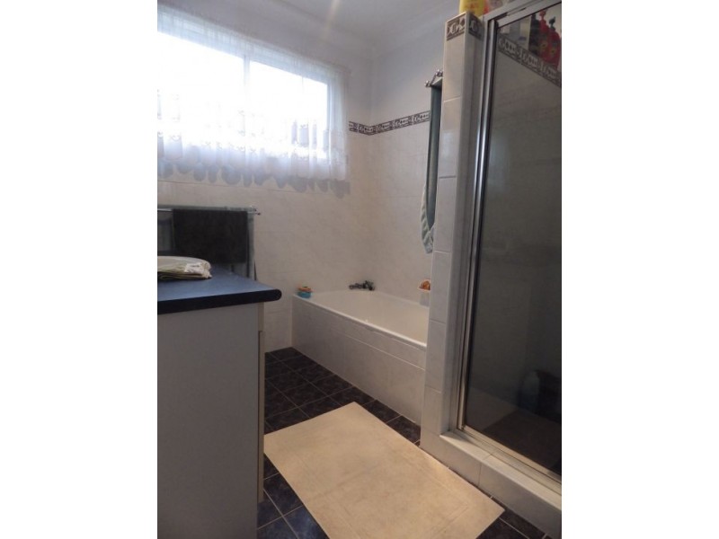 10 Myall Place, Moree NSW 2400