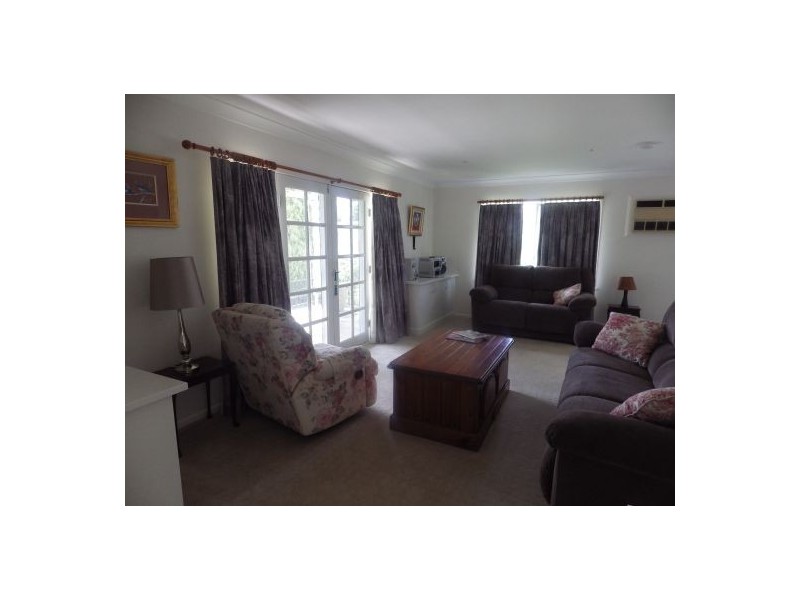 7 Kamilaroi Drive, Moree NSW 2400