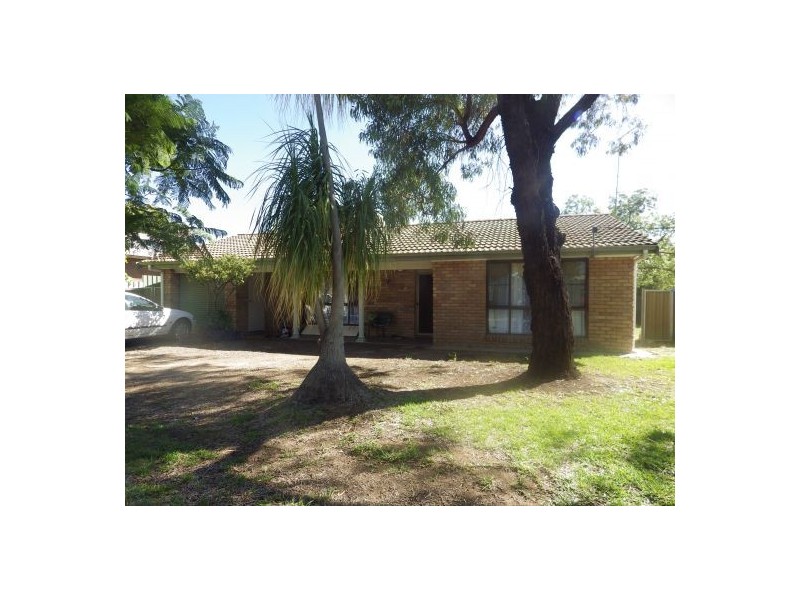 15 Boland Drive, Moree NSW 2400