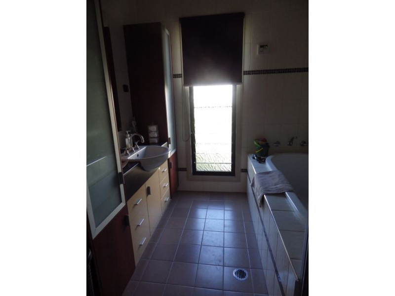 52 Kamilaroi Drive, Moree NSW 2400