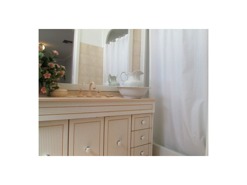 77 Albert Street, Moree NSW 2400