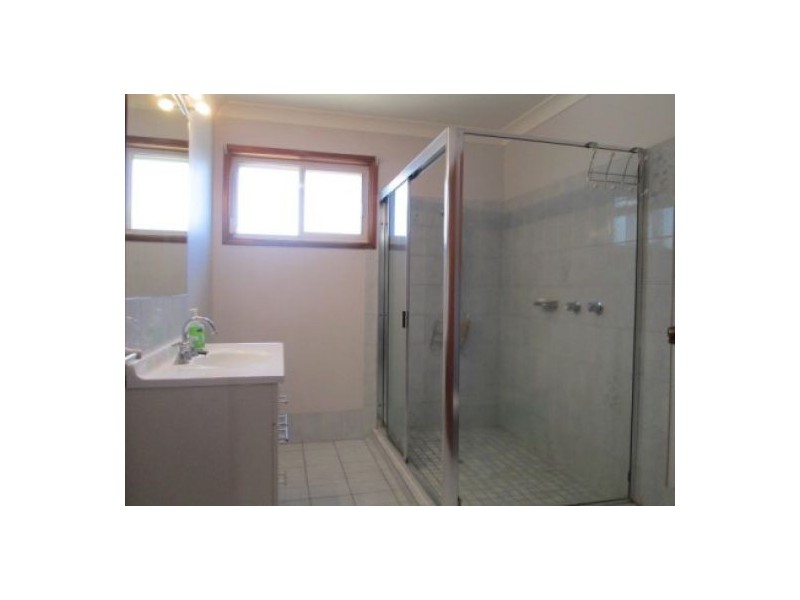 13 Mackenzie, Moree NSW 2400