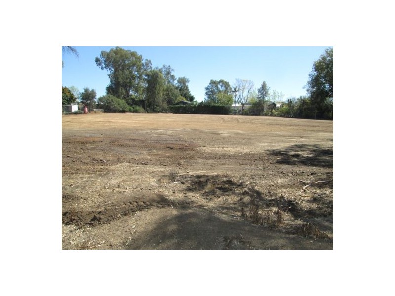 98-100 GREENBAH ROAD, Moree NSW 2400