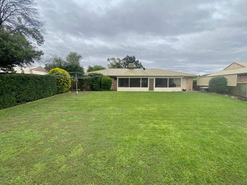 4 CALLAILLE AVENUE, Moree NSW 2400