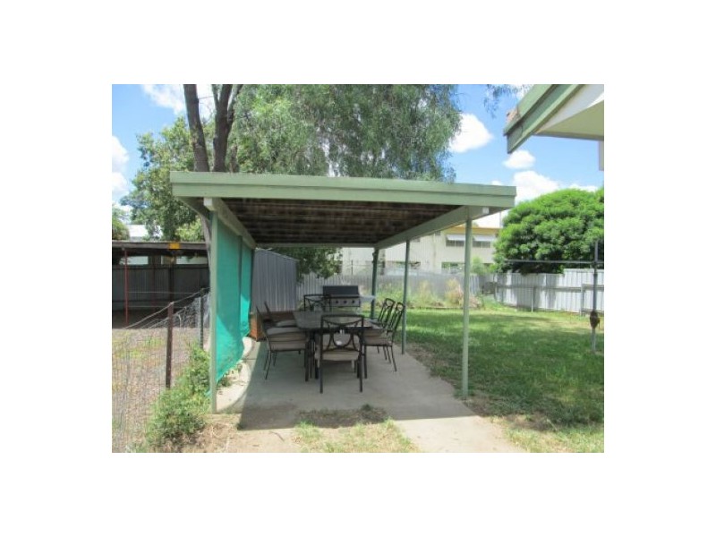 6 CONDOR CRESENT, Moree NSW 2400