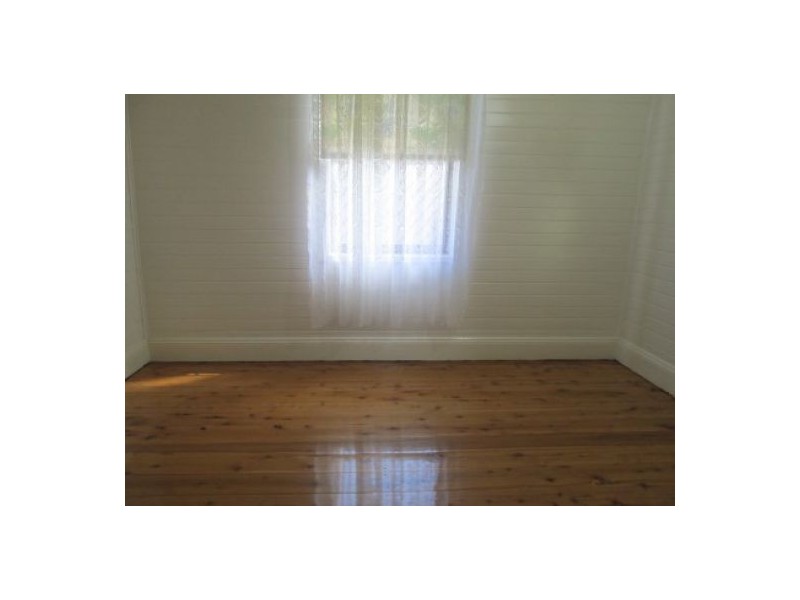 27 OAK STREET, Moree NSW 2400