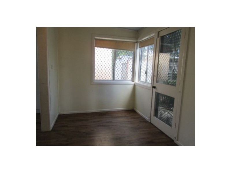 27 OAK STREET, Moree NSW 2400