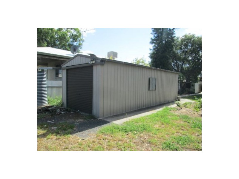 27 OAK STREET, Moree NSW 2400