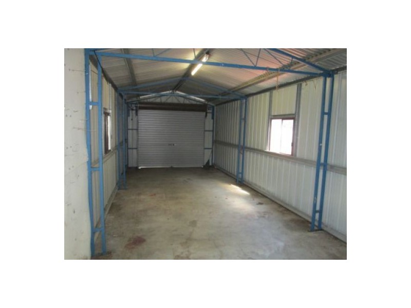 27 OAK STREET, Moree NSW 2400