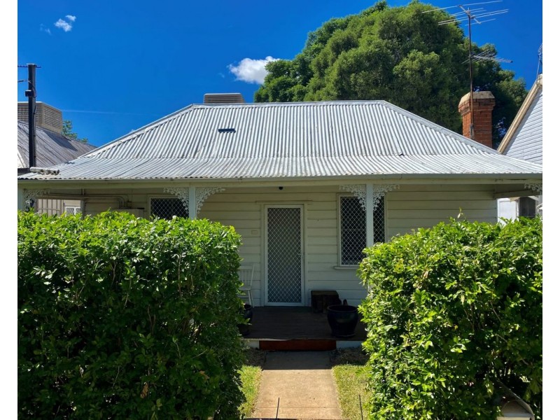 76 EDWARD STREET, Moree NSW 2400