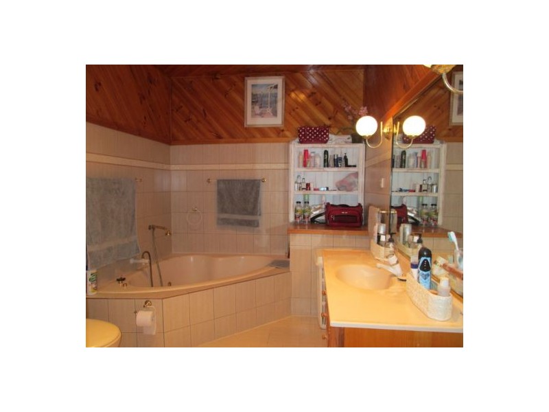 35 Greenbah Road, Moree NSW 2400