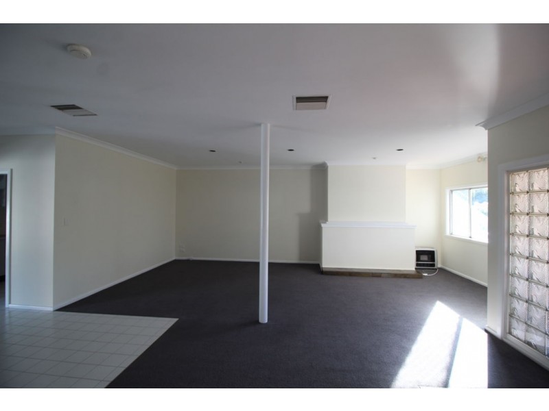 30 IRIS STREET, Moree NSW 2400