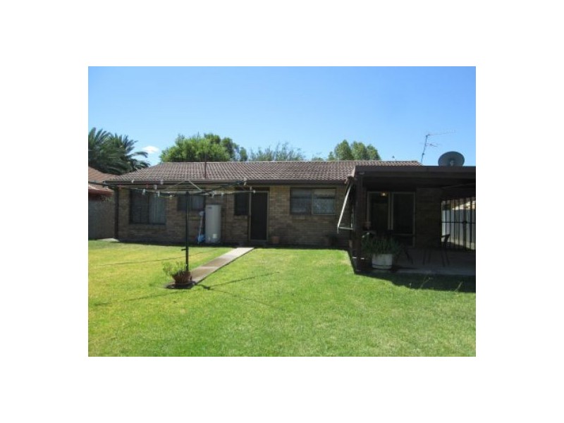 4 ALLAMBIE PLACE, Moree NSW 2400
