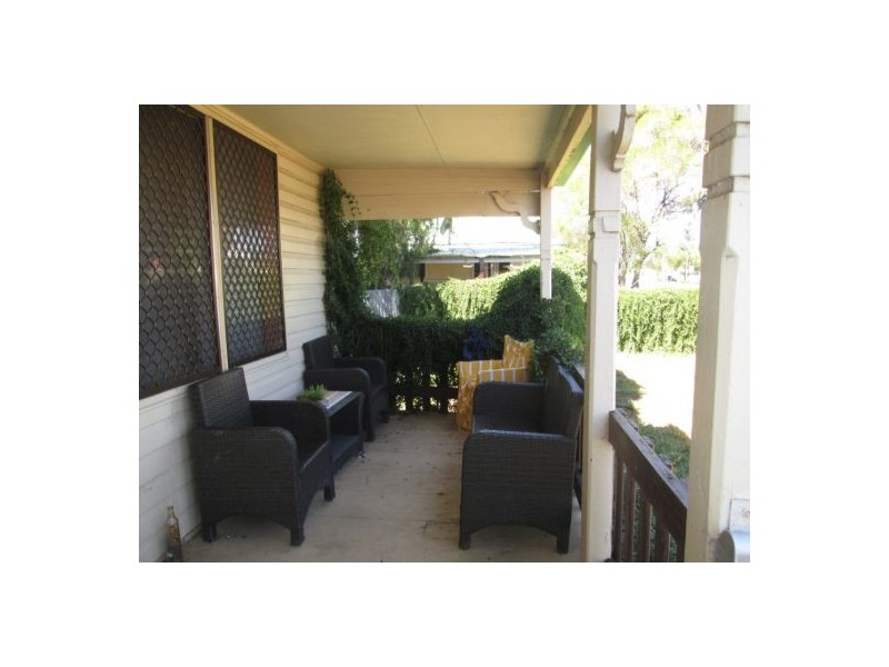 27 GWYDIR STREET, Moree NSW 2400