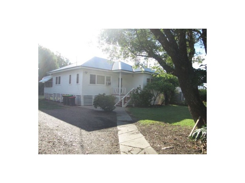 3 LUCKSALL STREET, Moree NSW 2400